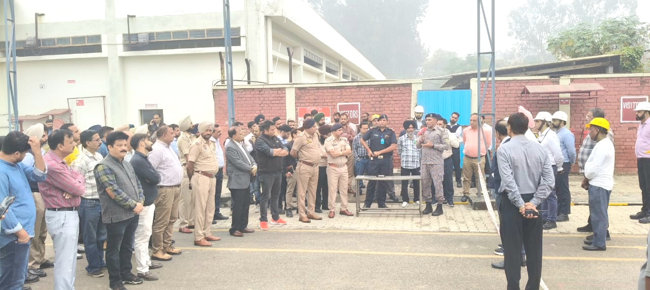 NDRF conducts mock exercise at Vardhman Yarns and Threads Limited